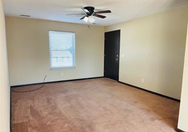 Photo 2 of Condominium at 2287 Highland Hill Dr #D, Saint Peters, MO 63376 | MLS# MIS24071529 | | Sold on 2024-12-23