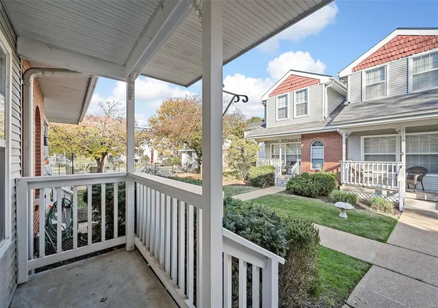 Photo 3 of Townhouse at 3124 Park Hampton Ct, Saint Louis, MO 63139 | MLS# MIS24071564 | | Sold on 2024-12-30