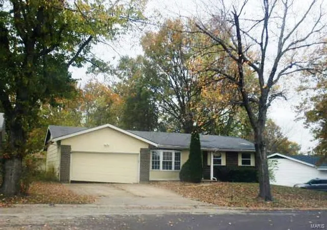 Single Family Residence at 12028 Rosevalley Ln, Saint Louis, MO 63138 | MLS# MIS24071585 | | Sold on 2025-01-28