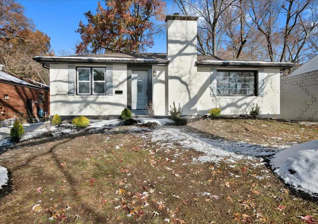 Single Family Residence at 8221 Appleton Dr, Saint Louis, MO 63132 | MLS# MIS24071638 | | Sold on 2025-01-03
