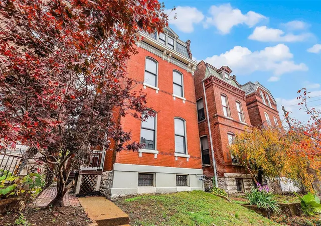 Photo 1 of Single Family Residence at 3507 Illinois Ave, Saint Louis, MO 63118 | MLS# MIS24071807 | | Sold on 2024-12-27