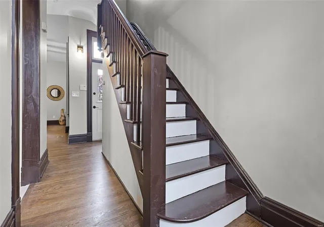 Photo 4 of Single Family Residence at 3507 Illinois Ave, Saint Louis, MO 63118 | MLS# MIS24071807 | | Sold on 2024-12-27