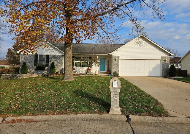 Single Family Residence at 203 Grasslands Ct N, Saint Peters, MO 63376 | MLS# MIS24071891 | | Sold on 2024-12-27