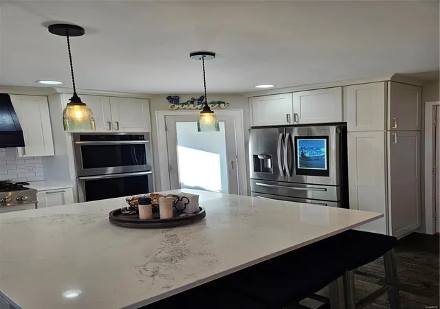 Photo 4 of Single Family Residence at 203 Grasslands Ct N, Saint Peters, MO 63376 | MLS# MIS24071891 | | Sold on 2024-12-27