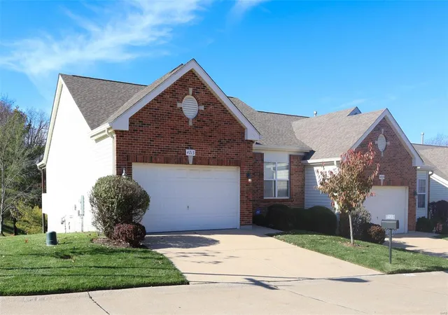 Photo 2 of Villa at 4713 Woody Terrace Ct, Saint Louis, MO 63129 | MLS# MIS24071897 | | Sold on 2025-01-27