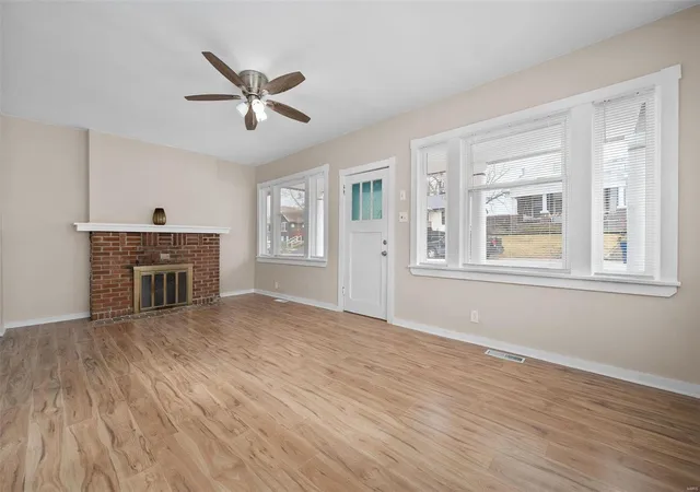 Photo 4 of Single Family Residence at 2145 Penfield Ave, Saint Louis, MO 63114 | MLS# MIS24071930 |  | Sold on 2025-02-18