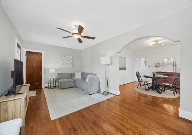 Photo 4 of Single Family Residence at 1505 Collins Ave, Saint Louis, MO 63117 | MLS# MIS24072019 | | Sold on 2024-12-27