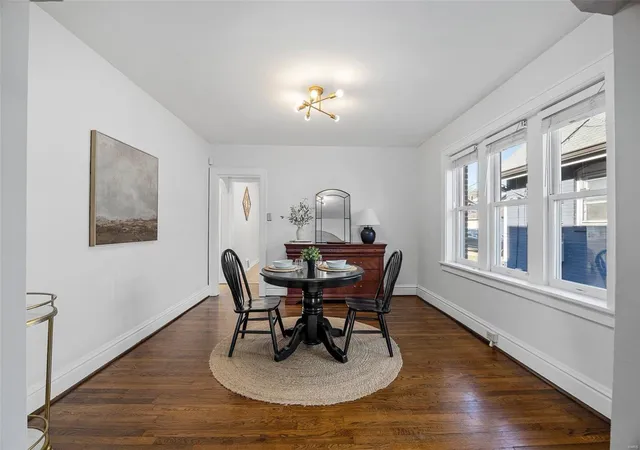 Photo 5 of Single Family Residence at 1505 Collins Ave, Saint Louis, MO 63117 | MLS# MIS24072019 | | Sold on 2024-12-27