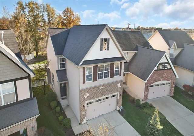 Single Family Residence at 1734 Coupru Ct, Saint Peters, MO 63376 | MLS# MIS24072022 | | Sold on 2024-12-23