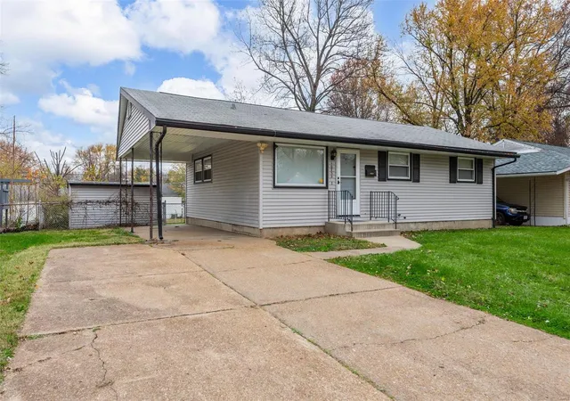 Photo 1 of Single Family Residence at 10733 Spring Garden Dr, Saint Louis, MO 63137 | MLS# MIS24072094 | | Sold on 2024-12-30