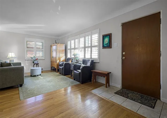 Photo 1 of Single Family Residence at 1041 Martha Ln, Saint Louis, MO 63119 | MLS# MIS24072109 |  | Sold on 2025-01-21