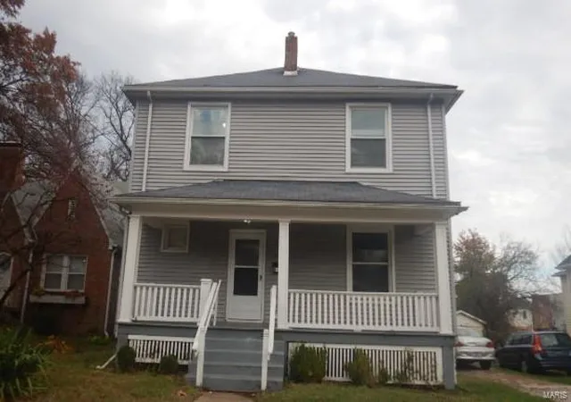 Single Family Residence at 404 Harrison Ave, Saint Louis, MO 63135 | MLS# MIS24072123 |  | Sold on 2025-01-07