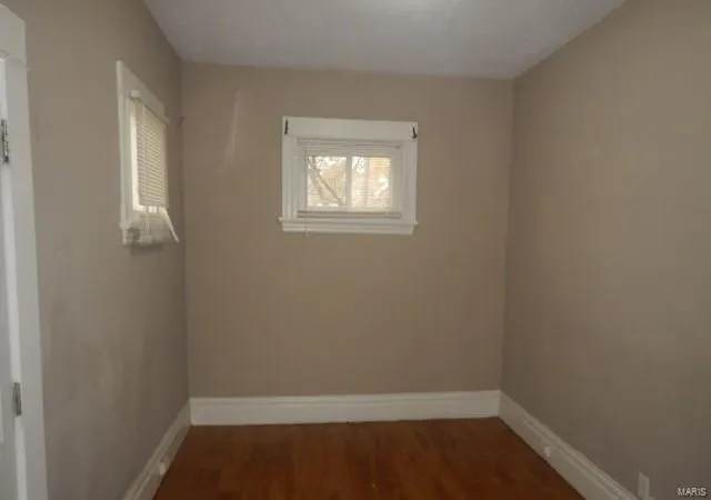 Photo 3 of Single Family Residence at 404 Harrison Ave, Saint Louis, MO 63135 | MLS# MIS24072123 |  | Sold on 2025-01-07