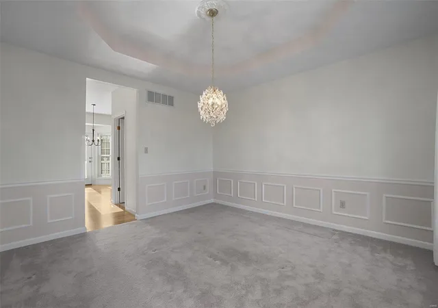 Photo 3 of Single Family Residence at 108 Arabian Path, Saint Peters, MO 63376 | MLS# MIS24072432 |  | Sold on 2025-01-14
