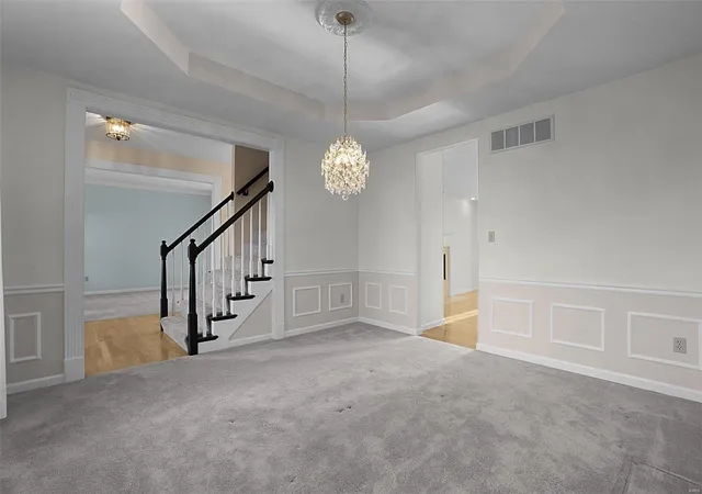 Photo 4 of Single Family Residence at 108 Arabian Path, Saint Peters, MO 63376 | MLS# MIS24072432 |  | Sold on 2025-01-14