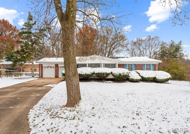 Photo 1 of Single Family Residence at 2327 Fair Acres Rd, Saint Louis, MO 63136 | MLS# MIS24072735 |  | Sold on 2025-07-29