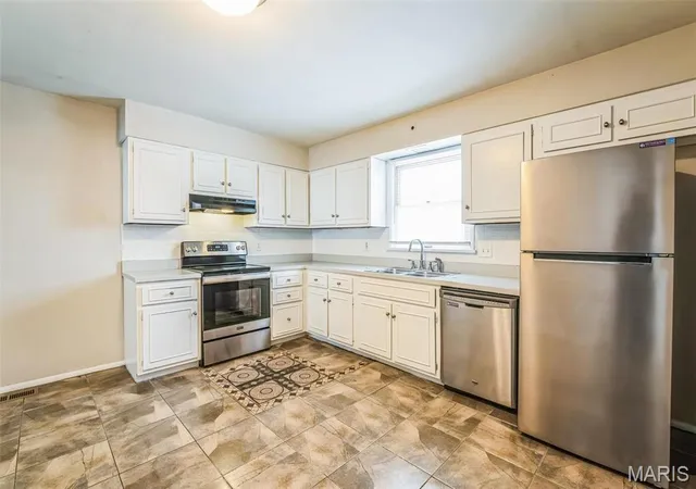 Photo 2 of Single Family Residence at 2327 Fair Acres Rd, Saint Louis, MO 63136 | MLS# MIS24072735 |  | Sold on 2025-07-29
