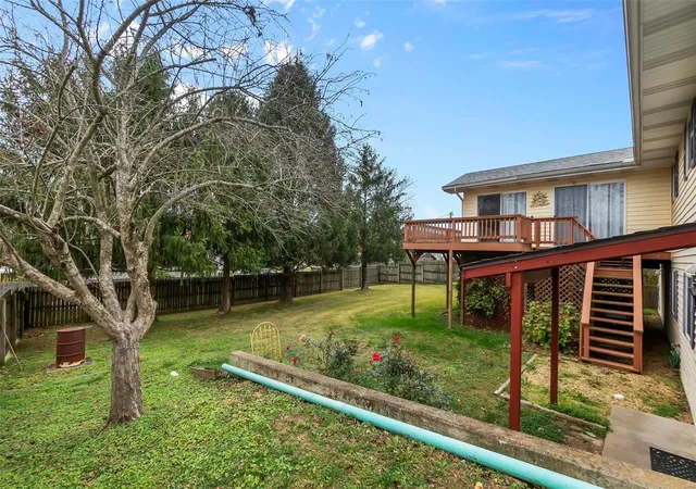 Photo 4 of Single Family Residence at 104 Crest St, Marble Hill, MO 63764 | MLS# MIS24072839 |  | Sold on 2025-03-21
