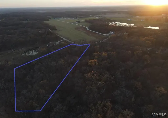 Photo 4 of Land at 8 Red Oak Estates, Haywood, MO 63454 | MLS# MIS24072875 | | Sold on 2025-06-16