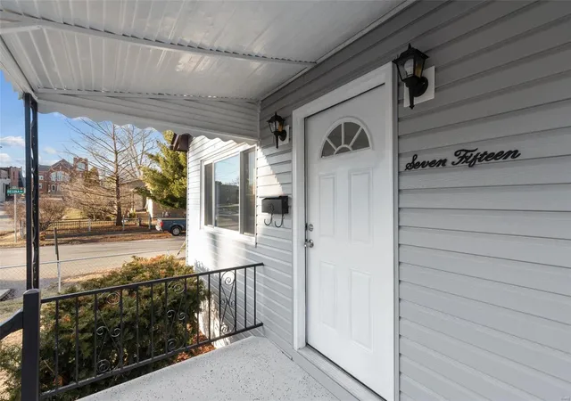 Photo 1 of Single Family Residence at 715 Lagro Ave, Saint Louis, MO 63125 | MLS# MIS24072964 | | Sold on 2025-03-21