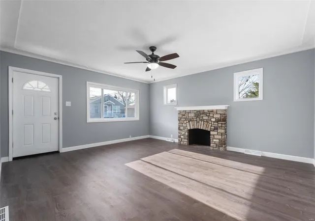 Photo 2 of Single Family Residence at 715 Lagro Ave, Saint Louis, MO 63125 | MLS# MIS24072964 | | Sold on 2025-03-21