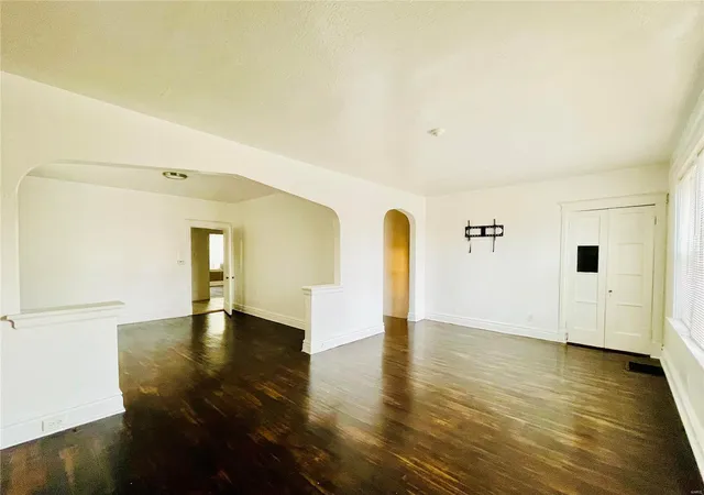 Photo 2 of Multi Family at 4820 Farlin Ave, Saint Louis, MO 63115 | MLS# MIS24072979 | | Sold on 2025-04-02
