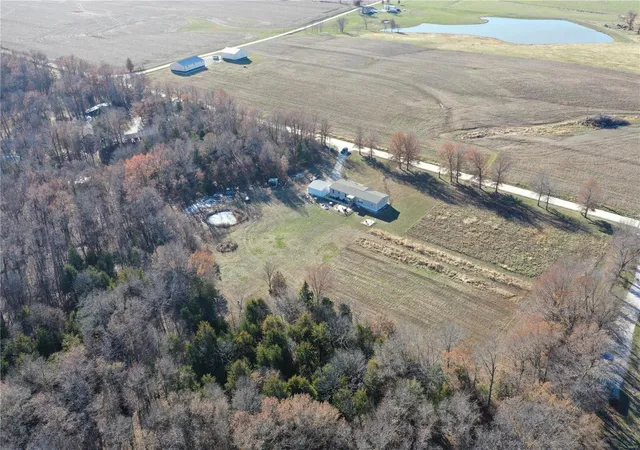 Photo 5 of Single Family Residence at 138 Glazier Trail Rd, Wellsville, MO 63384 | MLS# MIS24073145 |  | Sold on 2025-01-17