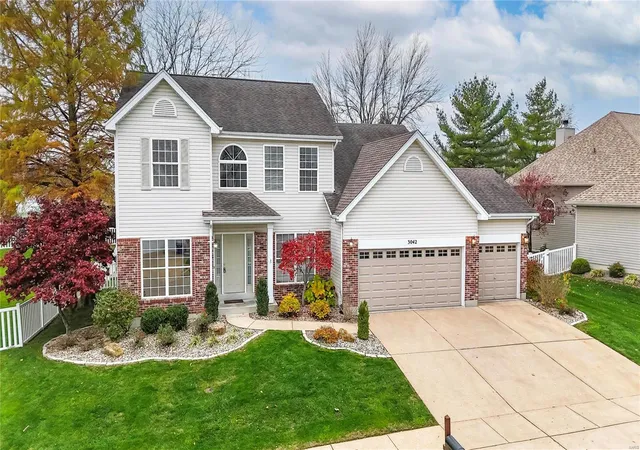 Single Family Residence at 3042 Cambridge Pointe Dr, Saint Louis, MO 63129 | MLS# MIS24073154 | | Sold on 2025-02-13