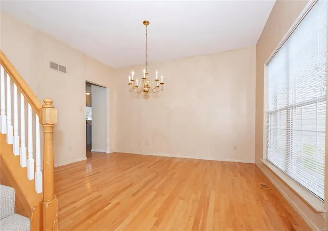 Photo 4 of Single Family Residence at 3042 Cambridge Pointe Dr, Saint Louis, MO 63129 | MLS# MIS24073154 | | Sold on 2025-02-13