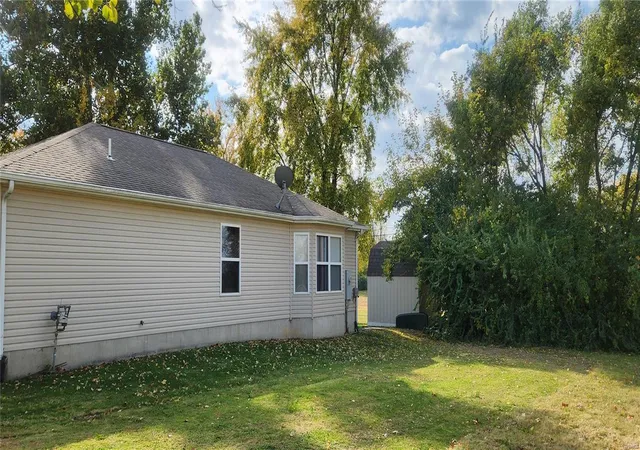 Photo 4 of Single Family Residence at 4555 Ashby Rd, Saint Ann, MO 63074 | MLS# MIS24073253 | | Sold on 2025-01-23