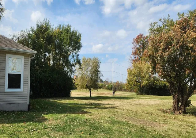 Photo 5 of Single Family Residence at 4555 Ashby Rd, Saint Ann, MO 63074 | MLS# MIS24073253 | | Sold on 2025-01-23