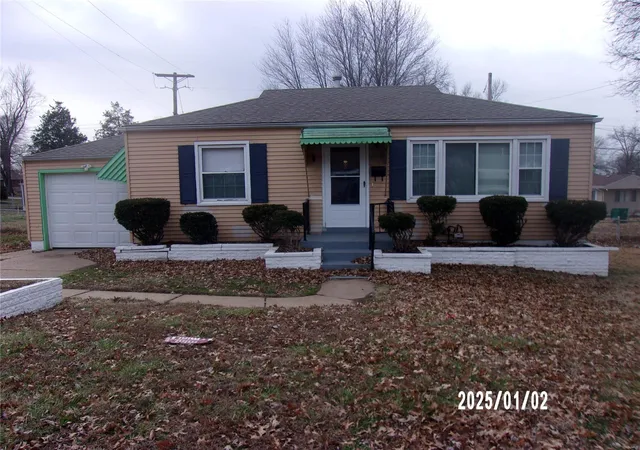Single Family Residence at 10125 Cabot Dr, Saint Louis, MO 63137 | MLS# MIS24073296 | | Sold on 2025-04-07