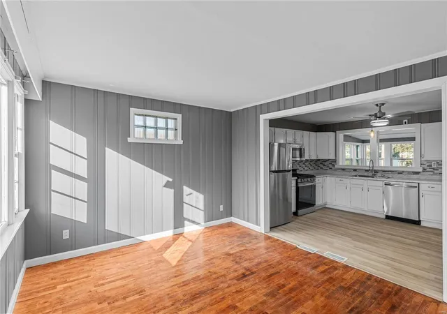 Photo 2 of Single Family Residence at 9732 Balboa Dr, Saint Louis, MO 63136 | MLS# MIS24073357 | | Sold on 2025-03-31