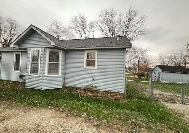 Photo 5 of Single Family Residence at 112 N Wood, Fredericktown, MO 63645 | MLS# MIS24073522 |  | Sold on 2025-01-21