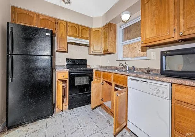 Photo 3 of Single Family Residence at 1539 Trampe Ave, Saint Louis, MO 63138 | MLS# MIS24073526 | | Sold on 2025-01-10