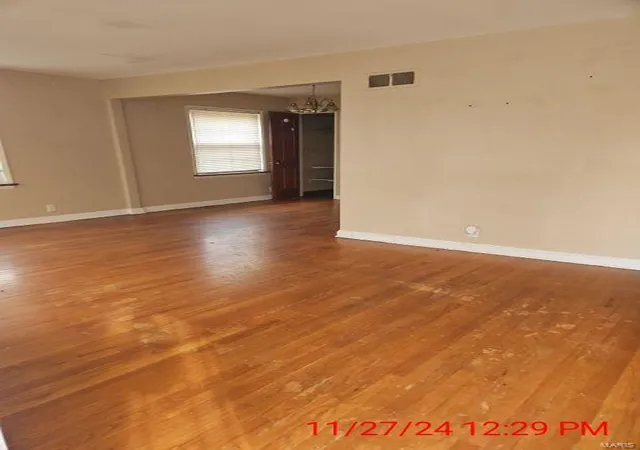 Photo 3 of Single Family Residence at 10108 Jepson Dr, Saint Louis, MO 63137 | MLS# MIS24073689 | | Sold on 2025-04-03