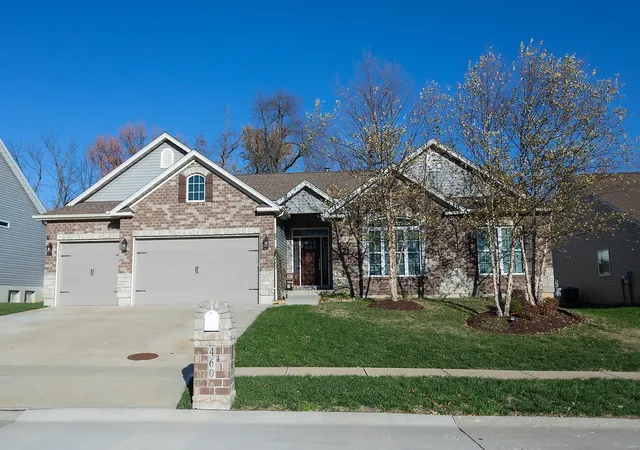 Single Family Residence at 460 Pearl Ridge Ct, Saint Charles, MO 63303 | MLS# MIS24073783 | | Sold on 2025-01-13