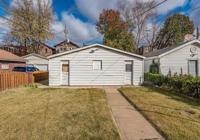 Photo 3 of Multi Family at 3627 Fillmore, Saint Louis, MO 63116 | MLS# MIS24073864 |  | Sold on 2025-01-24