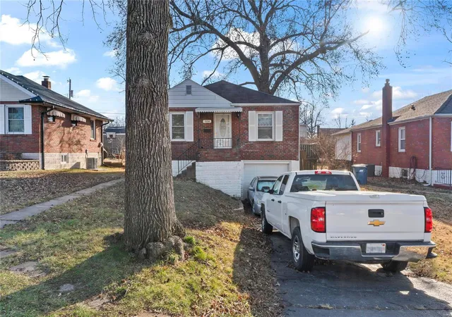 Photo 4 of Single Family Residence at 9204 Wabaday Ave, Saint Louis, MO 63114 | MLS# MIS24073874 |  | Sold on 2025-02-14