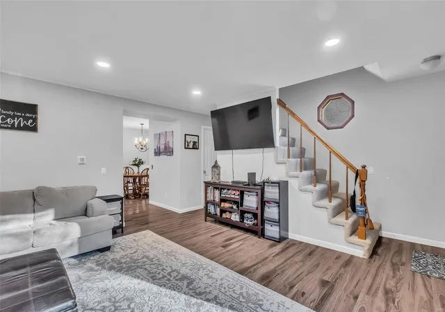 Photo 3 of Condominium at 13 Telluride Ct, Saint Peters, MO 63376 | MLS# MIS24073904 | | Sold on 2025-01-17