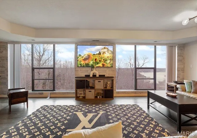 Photo 5 of Single Family Residence at 429 Racquet Club Dr #3D-309, Lake Ozark, MO 65049 | MLS# MIS24073943 | | Sold on 2026-01-09