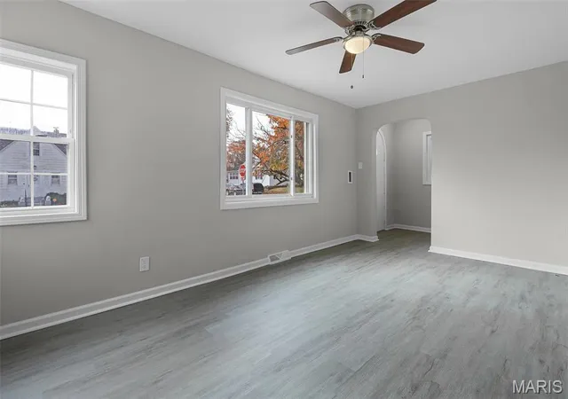 Photo 3 of Single Family Residence at 1021 Lakeview Ave, Saint Louis, MO 63138 | MLS# MIS24073977 | | Sold on 2025-08-14