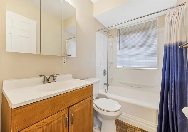 Photo 3 of Single Family Residence at 9212 Longridge Dr, Saint Louis, MO 63137 | MLS# MIS24073993 | | Sold on 2024-12-30