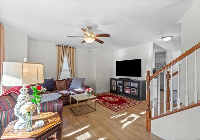 Photo 3 of Single Family Residence at 3524 Canal St, Saint Charles, MO 63301 | MLS# MIS24074112 | | Sold on 2025-01-30