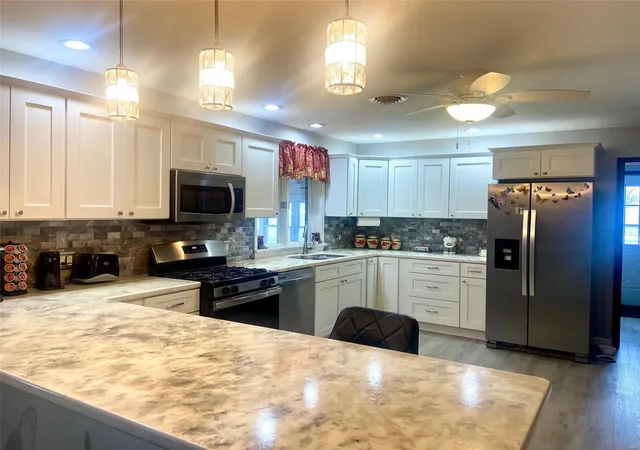 Photo 2 of Single Family Residence at 16369 Business Hwy 61, New London, MO 63459 | MLS# MIS24074198 | | Sold on 2025-03-28