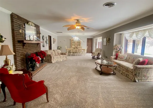 Photo 4 of Single Family Residence at 16369 Business Hwy 61, New London, MO 63459 | MLS# MIS24074198 | | Sold on 2025-03-28