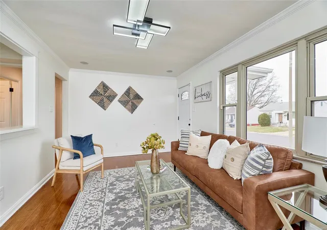 Photo 4 of Single Family Residence at 6440 Colletta Dr, Saint Louis, MO 63139 | MLS# MIS24074324 |  | Sold on 2025-01-17