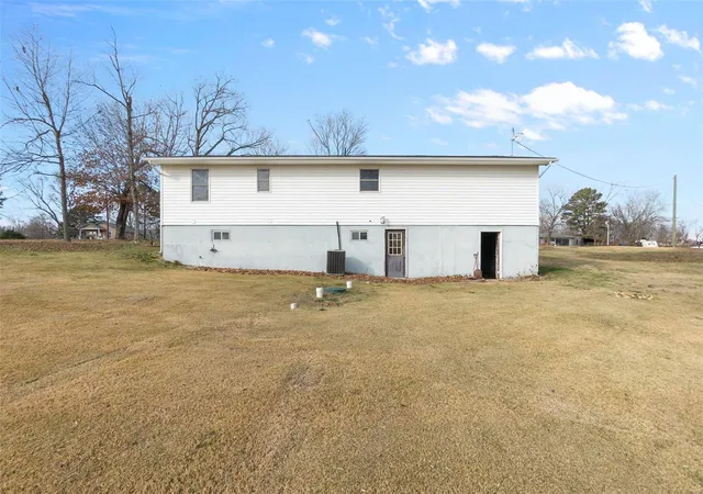 Photo 5 of Single Family Residence at 44052 State Hwy 51, Patton, MO 63662 | MLS# MIS24074403 | | Sold on 2025-02-07