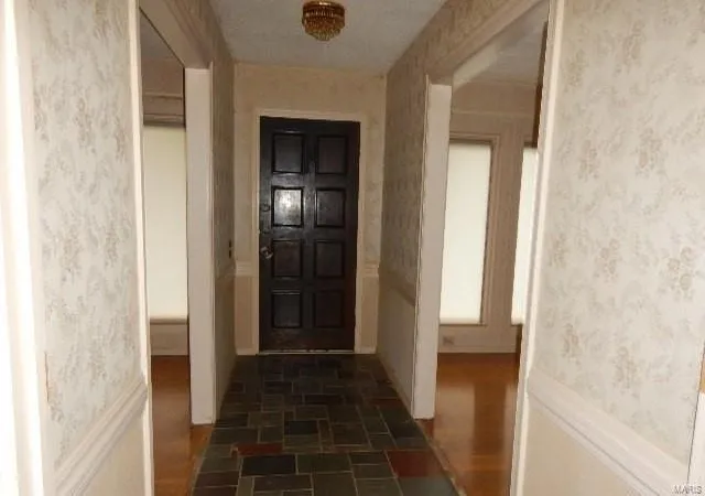 Photo 2 of Single Family Residence at 762 Ambois Dr, Saint Louis, MO 63141 | MLS# MIS24074443 | | Sold on 2024-12-30