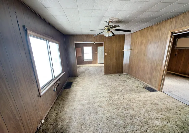 Photo 4 of Single Family Residence at 1718 Mccasland Ave, East Saint Louis, IL 62207 | MLS# MIS24074458 | | Sold on 2025-03-19